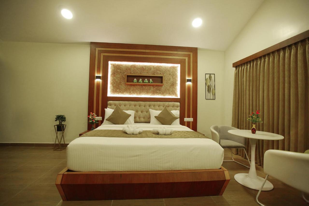 La Feliz Palacio Yercaud Eksteriør billede